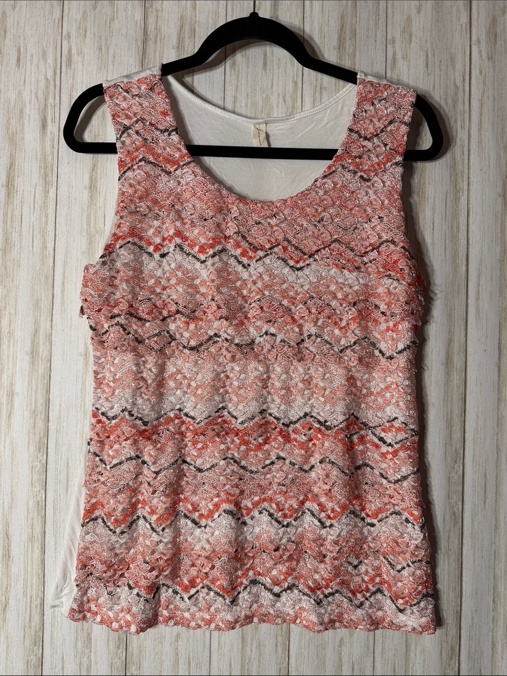 Sleeveless Pink Chevron Lace Overlay Camisole - Women